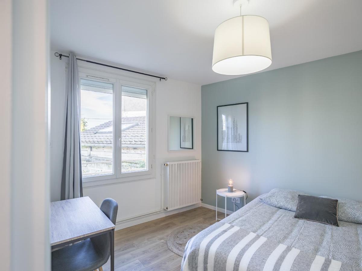 Le St Lambert Proche Cathedrale Parking Gratuit Apartment ทรัวส์ ภายนอก รูปภาพ